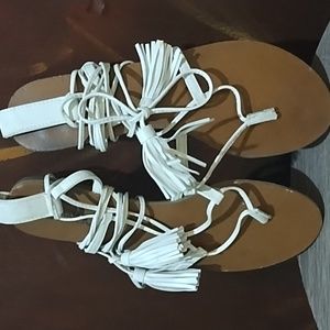 white sandals size 8